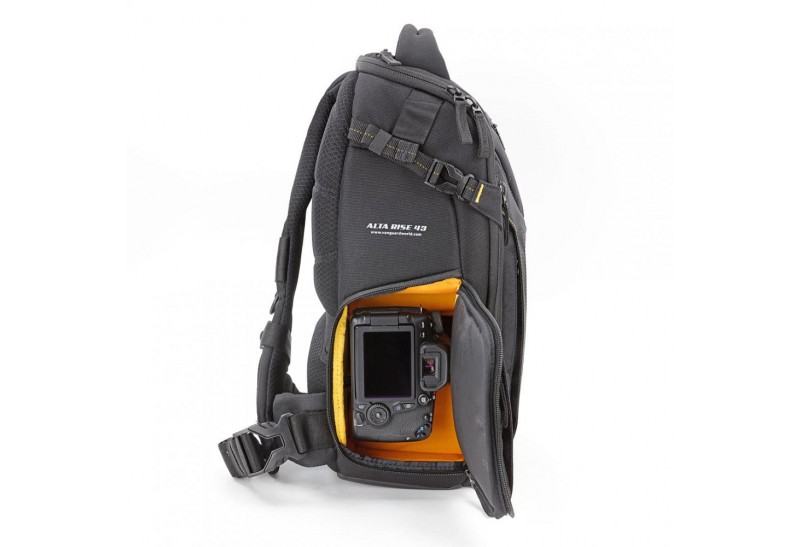 Vanguard alta rise 43 sling bag top