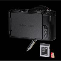 Nikon ZR